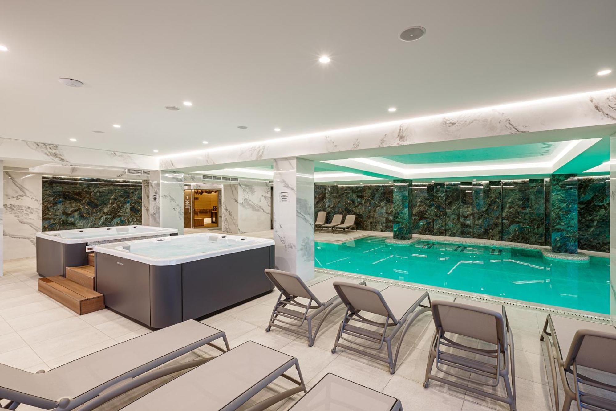 Tavel Hotel & Spa Bukovel Exteriör bild