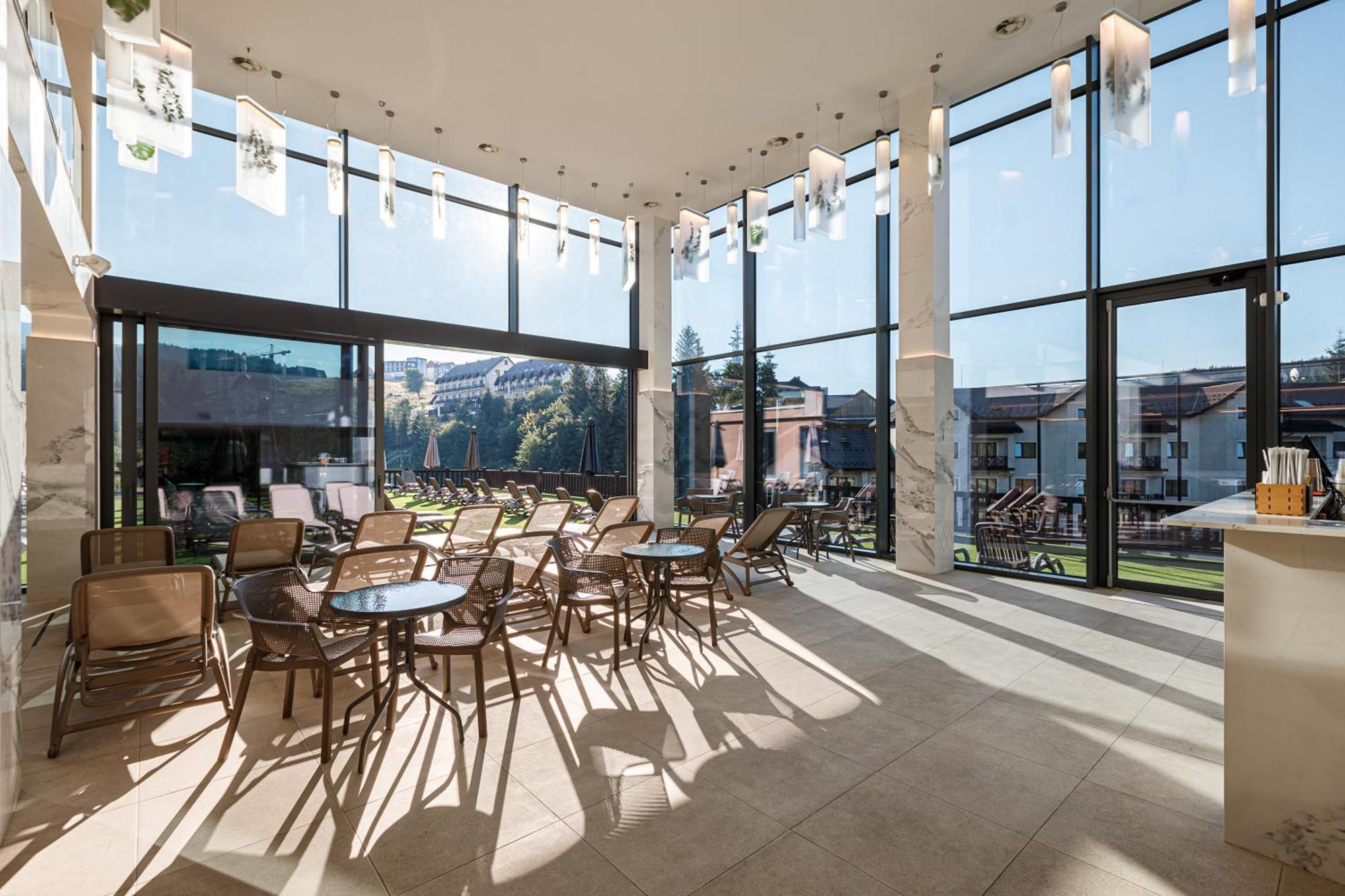 Tavel Hotel & Spa Bukovel Exteriör bild