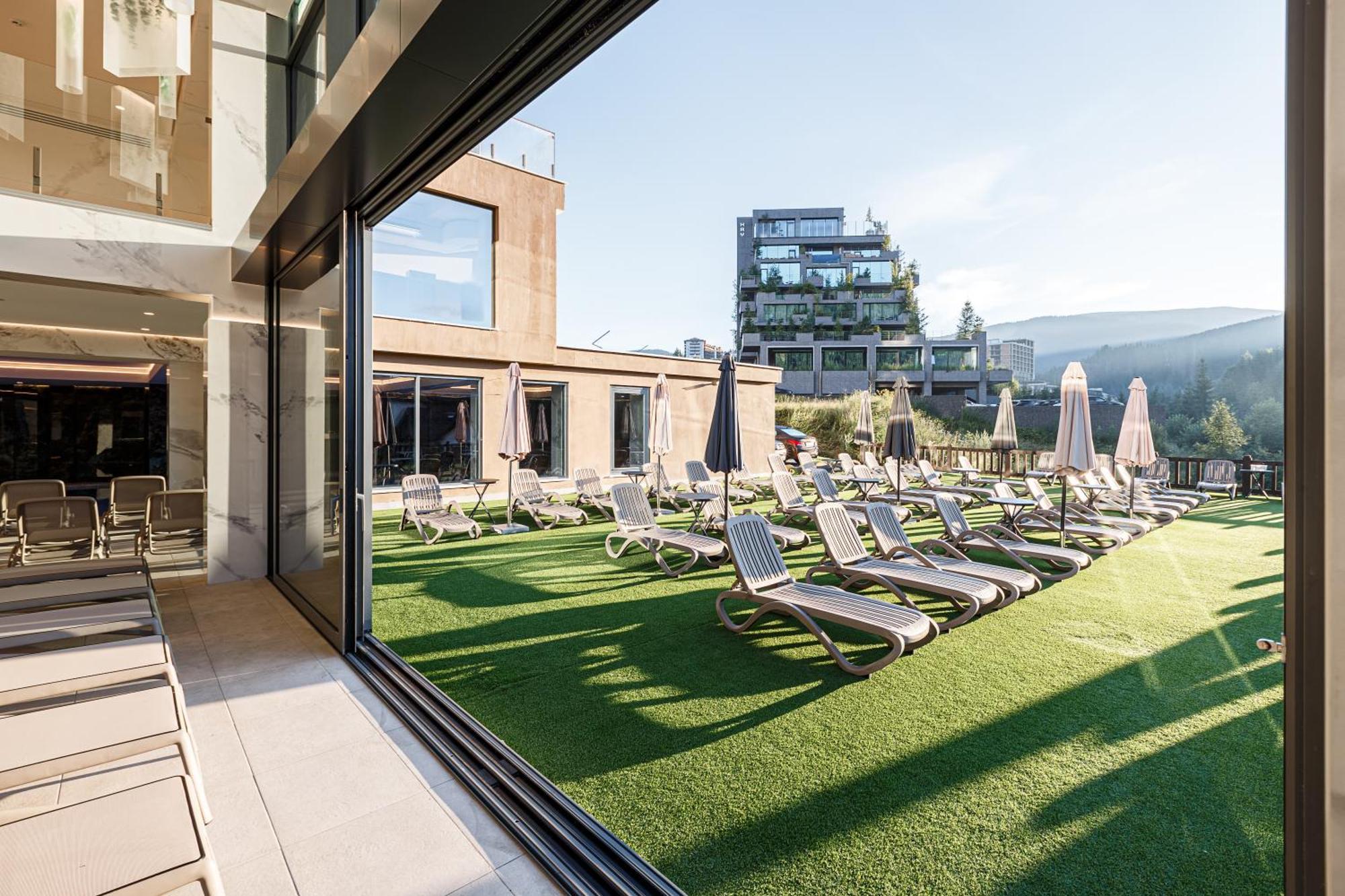 Tavel Hotel & Spa Bukovel Exteriör bild