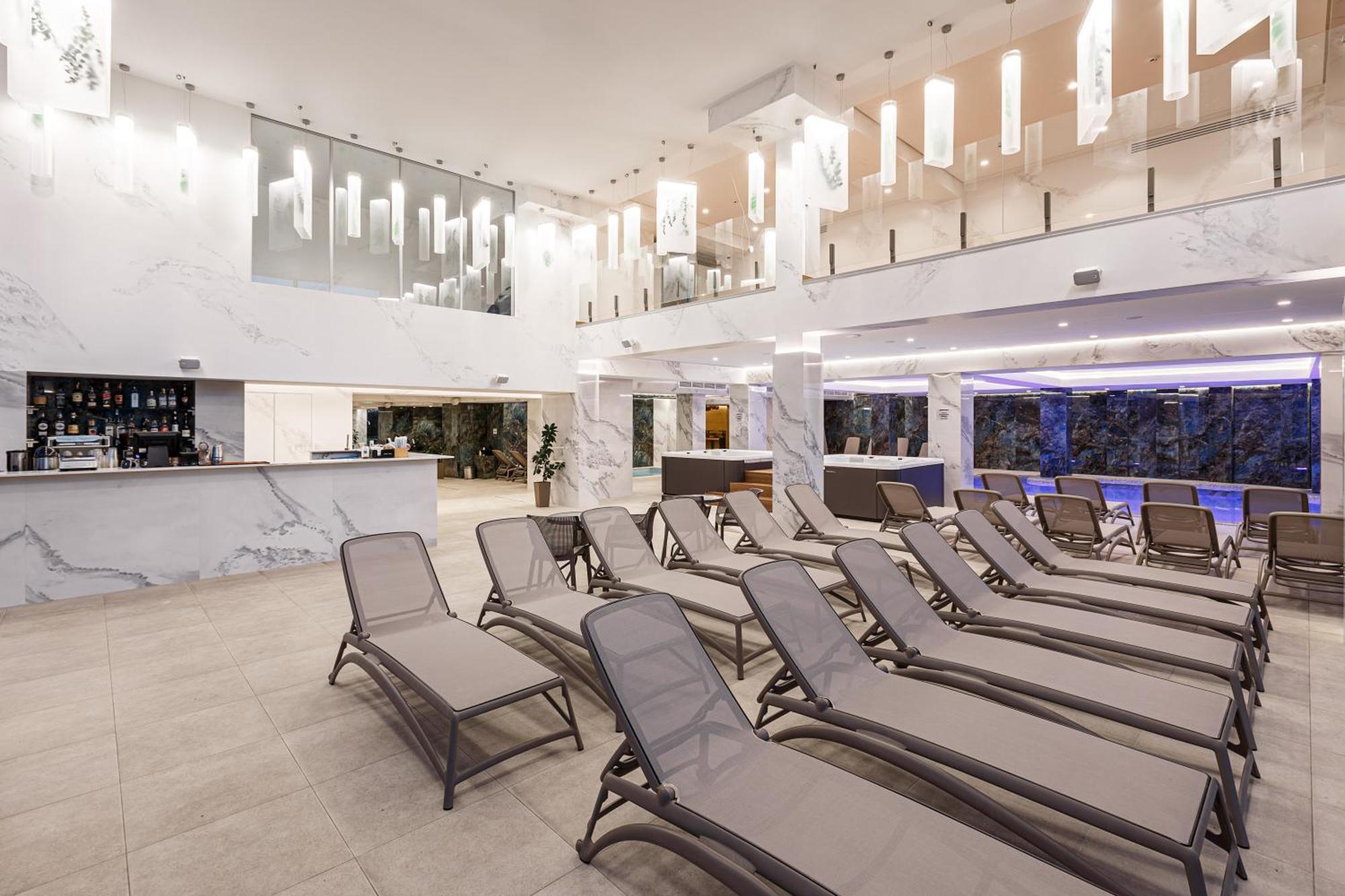 Tavel Hotel & Spa Bukovel Exteriör bild
